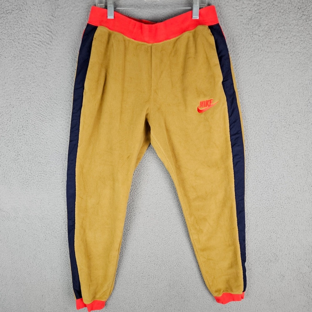 Nike Tan and Navy Track Pants & Joggers Set - Picture 12 of 16
